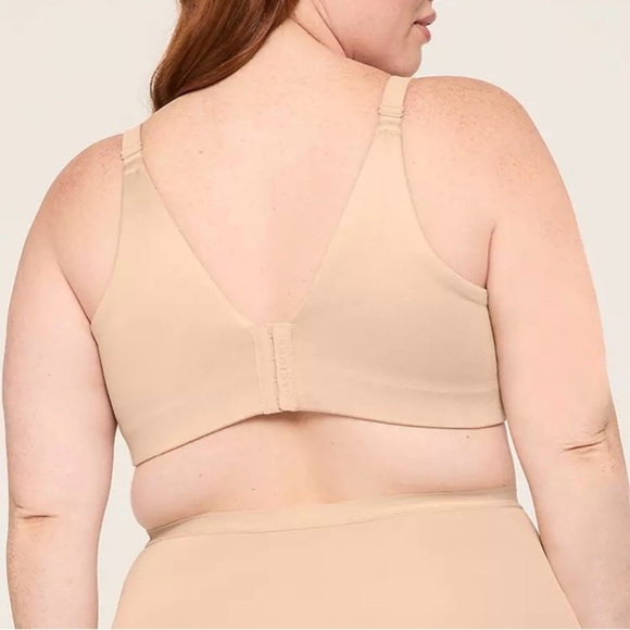 Cacique Lightly Lined No Wire Back Smoother - Picture 2 of 9